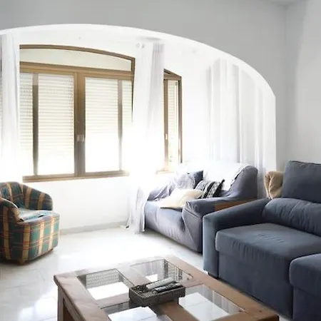 Acogedor Apartamento En Junto Al Puerto Deportivo *
